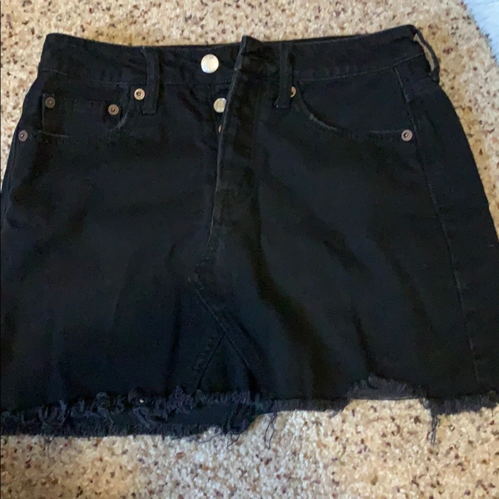 Black Denim Mini Skirt/ AMERICAN EAGLE
